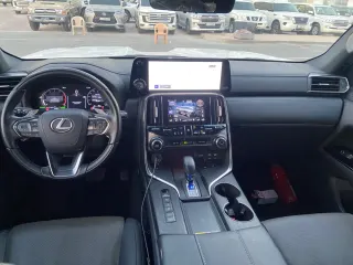 Lexus LX 700H 2025