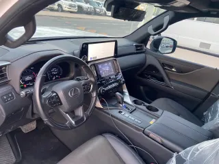 Lexus LX 700H 2025