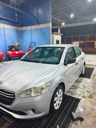 Peugeot 301 2016