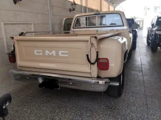 جي إم سي سييرا 1981