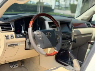 لكزس LX 570 2014