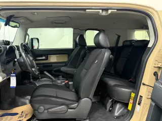 Toyota FJ Cruiser 2013