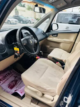 سوزوكي SX4 2011