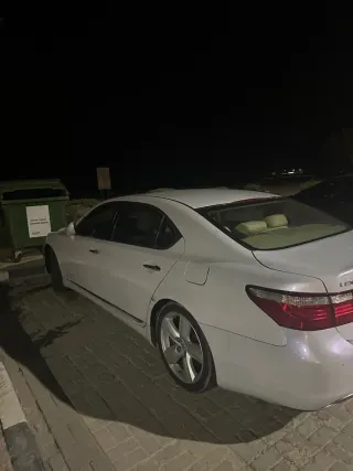 لكزس LS 460 2008