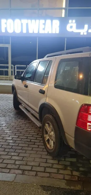 فورد اكسبلورر 2005
