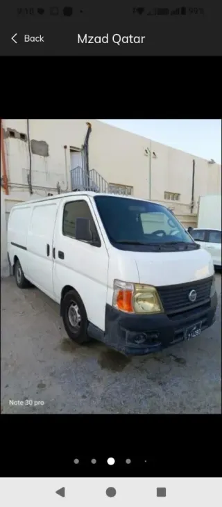 نيسان اورفان 2011