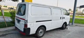 نيسان اورفان 2011