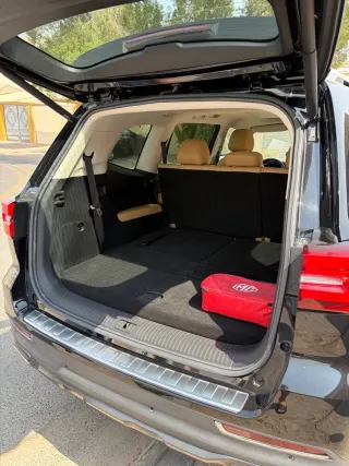 إم جي RX 8 2023