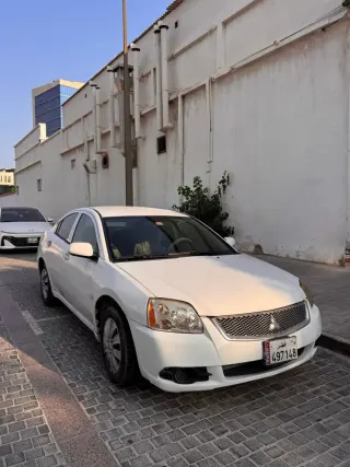 ميتسوبيشي Galant 2012