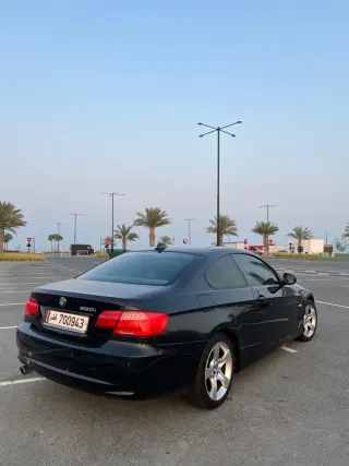 بي إم دبليو 3 Series 2011
