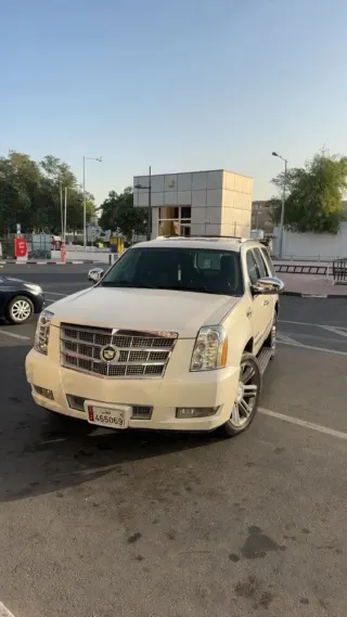 كاديلاك اسكاليد 2011