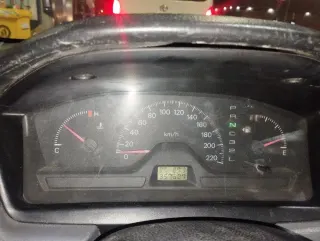 ميتسوبيشي لانسر 2005