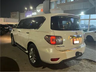 نيسان باترول 2010