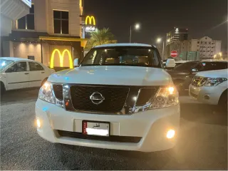 نيسان باترول 2010