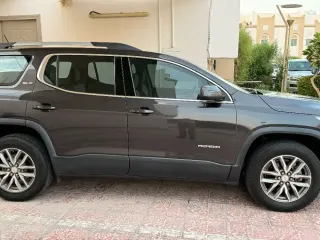 جي إم سي اكاديا 2017