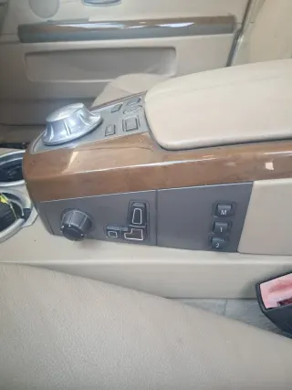 بي إم دبليو 7 Series 2005