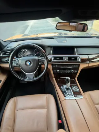 بي إم دبليو 7 Series 2013