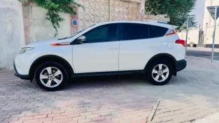 Toyota RAV4 2015
