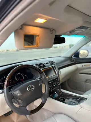 لكزس LS 460 2007