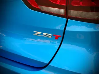 إم جي Zst 2022