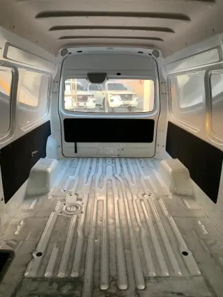 Nissan Urvan 2022