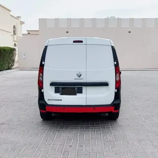 رينو دوكر 2023
