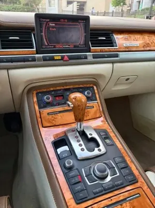 أودي A8 2008
