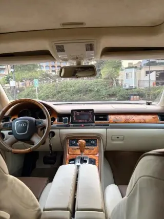أودي A8 2008