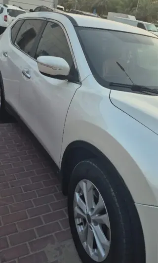 نيسان إكس تريل 2015