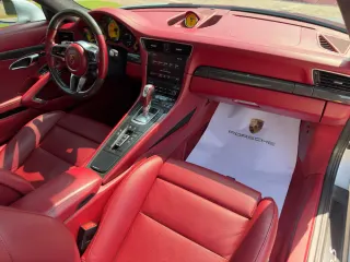 بورشه 911 Turbo S 2017