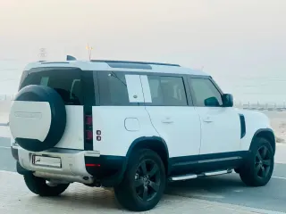 Land Rover Defender 2024