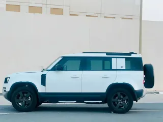 Land Rover Defender 2024