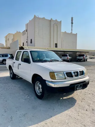 نيسان Pickup 2002