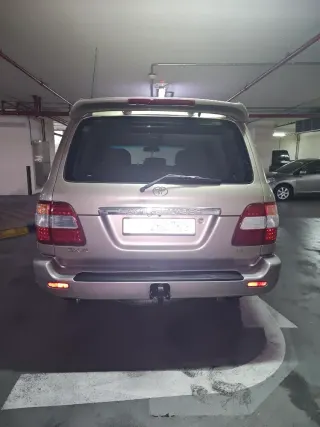 Toyota Land Cruiser 2003