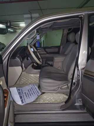 Toyota Land Cruiser 2003