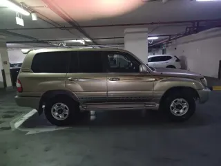 Toyota Land Cruiser 2003