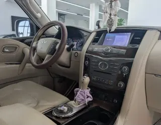 إنفينيتي QX80 2014