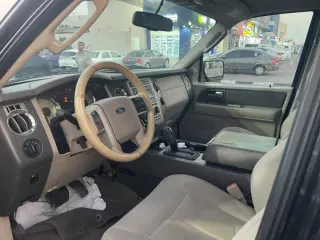 Ford Expedition 2012