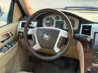 كاديلاك اسكاليد 2013