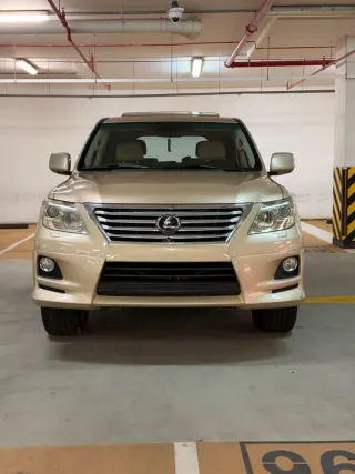 Lexus LX 570 2011