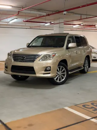 Lexus LX 570 2011