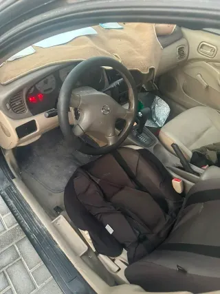 Nissan Sunny 2005