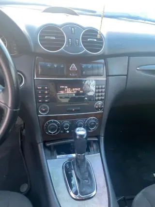 Mercedes-Benz CLK 2009