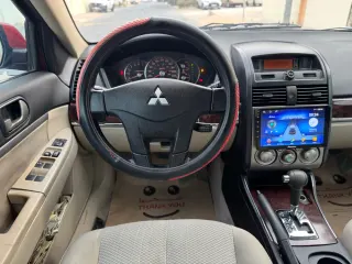 Mitsubishi Galant 2011