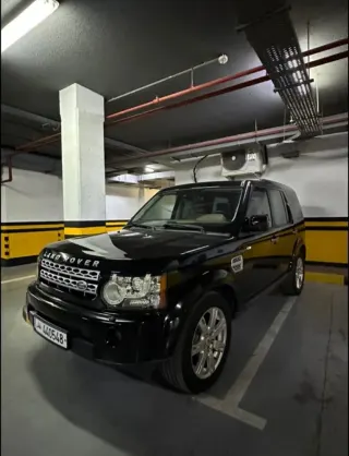 Land Rover LR4 2011