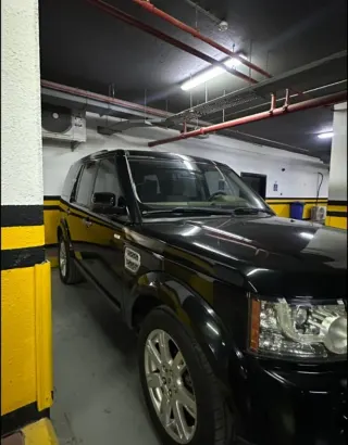 Land Rover LR4 2011