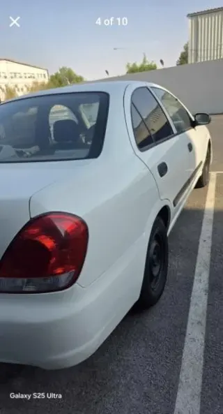 Nissan Sunny 2011