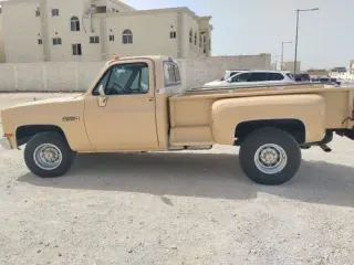 جي إم سي سييرا 1981 — MzadQatar