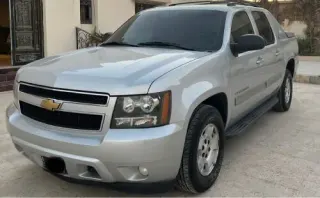 Chevrolet Avalanche 2013 — MzadQatar