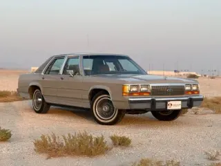 Ford Crown Victoria 1988 — MzadQatar